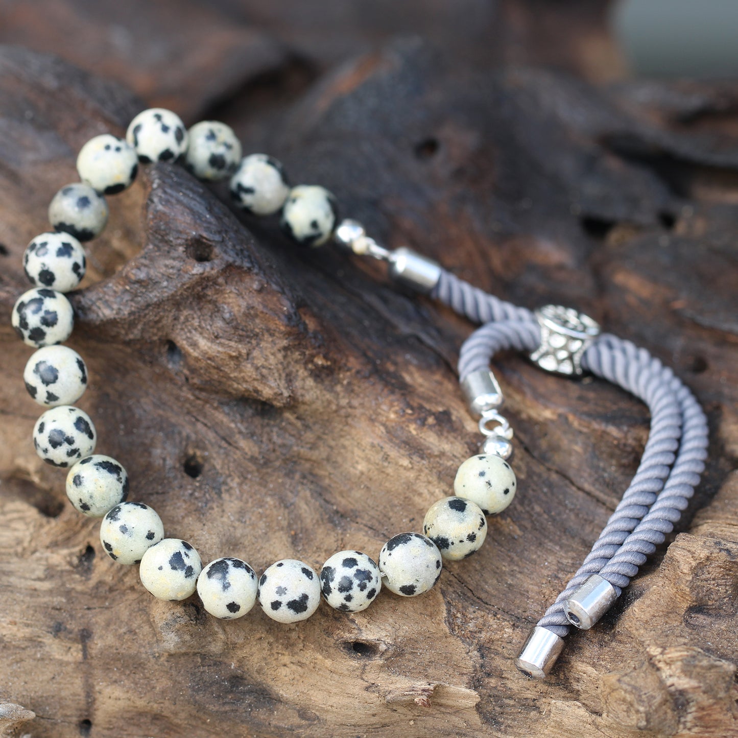 Pulseira Jasper Dálmata com Ajuste em Cordão Cinzento
