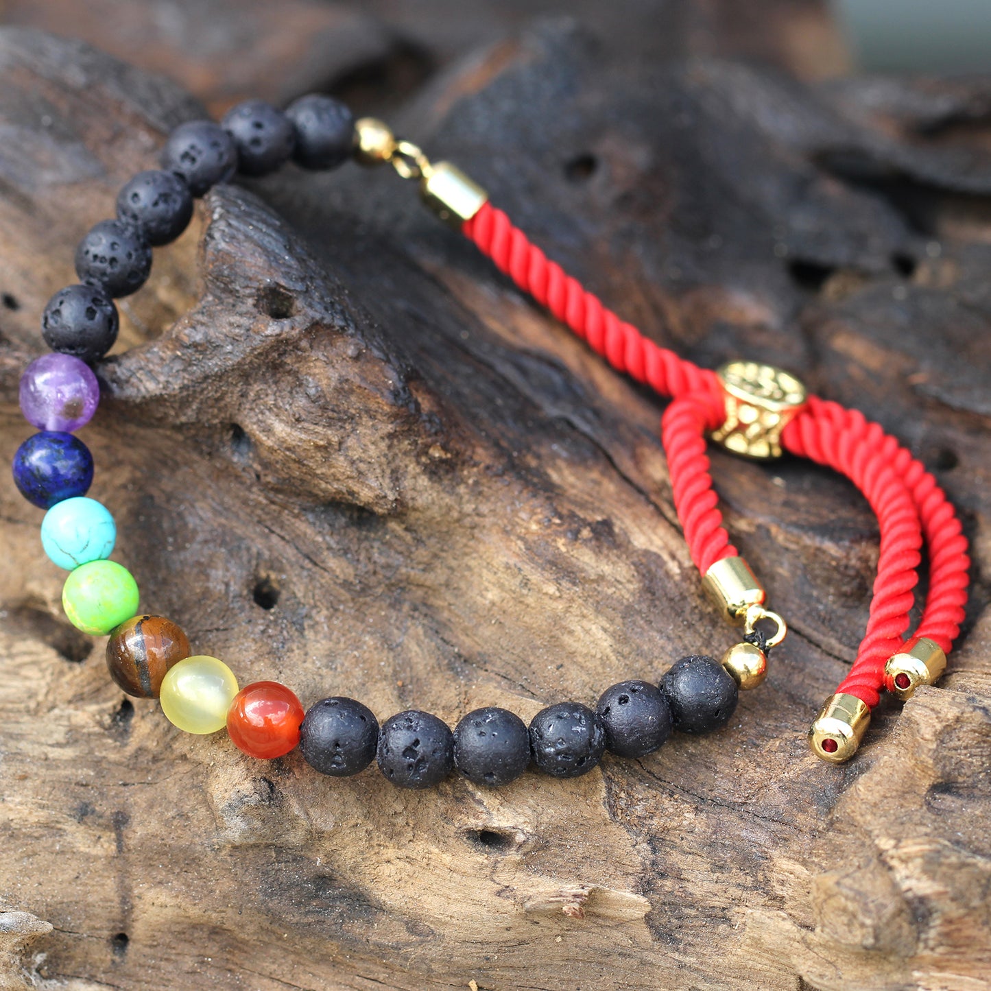 Pulseira Chakra de Pedra de Lava com Ajuste em Cordão Vermelho